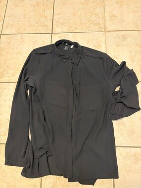 H&M Black Long-Sleeve Button-Front Blouse